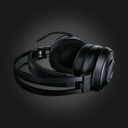 Razer Nari Essential — ხედი კუთხიდან